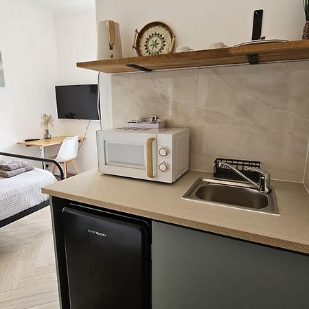 Newly Renovated Studios & Ensuite Rooms! - Camberwell London Exterior foto