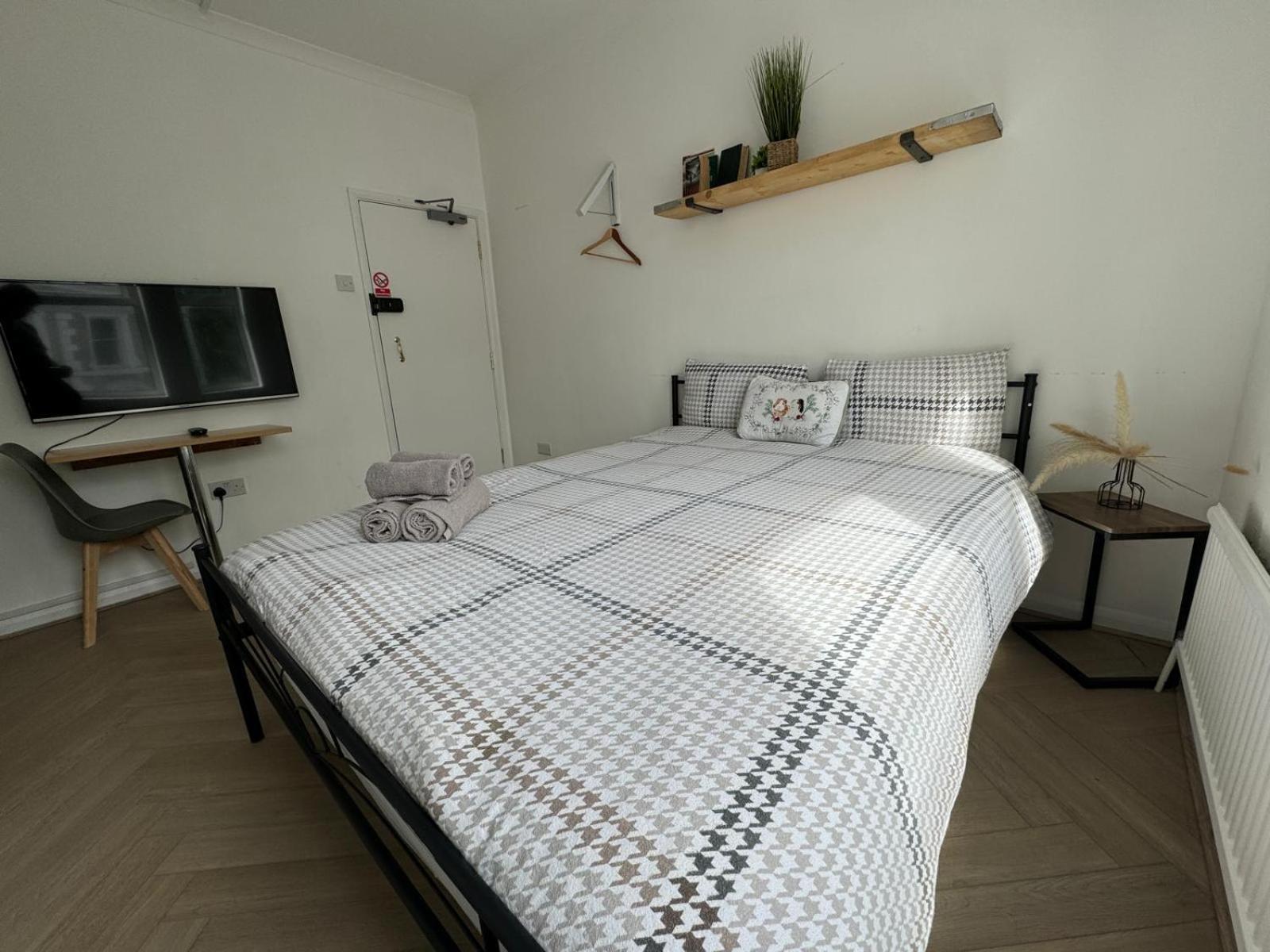 Newly Renovated Studios & Ensuite Rooms! - Camberwell London Exterior foto